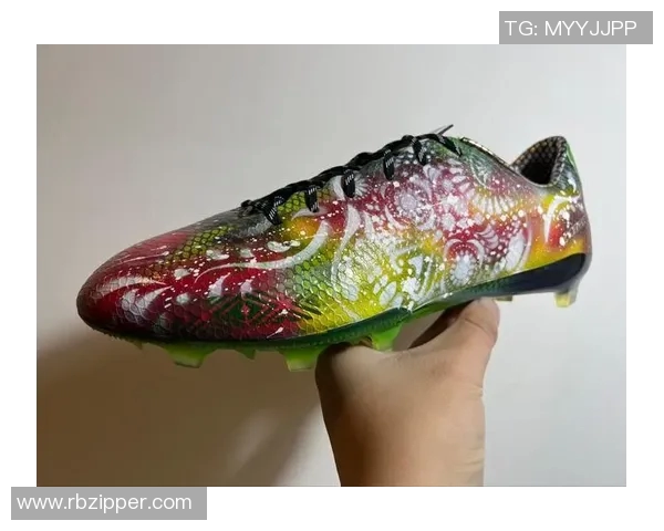 定制足球鞋助力球员提升表现打造专属运动风格与舒适体验 定制足球鞋助力球员提升表现打造专属运动风格与舒适体验
