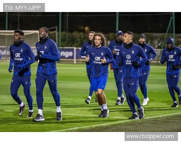 探索法国足球队队服的设计理念与历史演变之旅